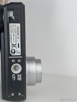 Fujifilm FinePix – 8.2 MP, funkční, slabá baterie ✅ - 4
