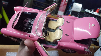 1:18 Chevrolet Corvette 1959 Bburago kartonová krabička - 4