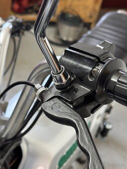 Zrcátko kulaté M10 - 4