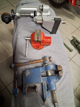 Male manipulacni sveraky pro drobnou praci - 4