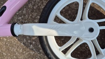 ODRÁŽEDLO LEHKÉ S BRZDOU LIONELO - 4