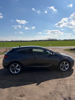 Opel Astra J GTC 2,0 cdti - 4