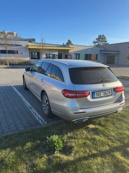 Mercedes benz E220 - 4