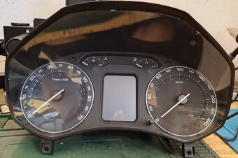 Škoda Octavia 2 - VDO benzín budíky MAXIDOT + PIN - 4