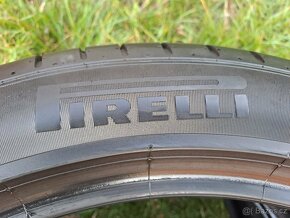 2x Letní pneu Pirelli P-Zero Luxury S. - 245/45 R20 XL - 80% - 4