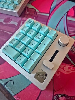 Ultimátní klávesnice glorious gmmk pro, panda spínače - 4