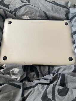 MacBook Air 13 - 4