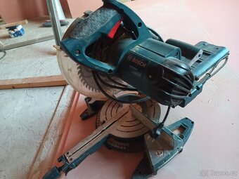 Pokosová pila Bosch GCM 800 S - 4