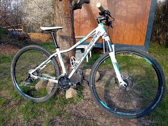 (PRODÁNO) Prodám dámské kolo Superior 29", velikost rámu S - 4