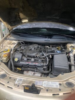 Chrysler Sebring - 4