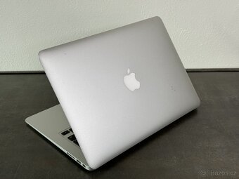 MacBook Air 13" 2014 i5 / 128GB - DPH - 4