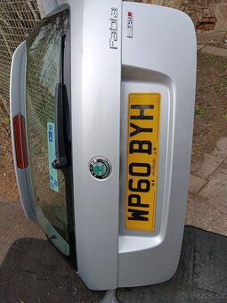 Skoda Fabia 2 facelift combi - páté dveře , víko kufru - 4