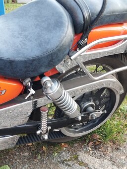 Suzuki Savage 650 - 4