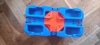 Hotwheels dráha v kufříku - 4