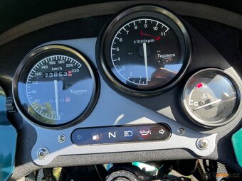 Triumph Tiger T400 - 4