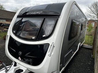Swift Conqueror 530 - 4
