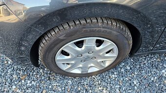 PEUGEOT 208 1,6 HDI STYLE - 4