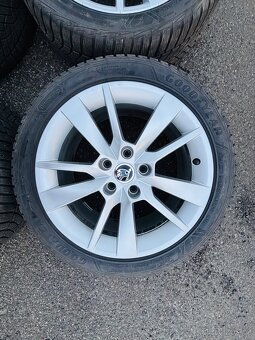 Originál alu Škoda Octavia 3 TRIUS, zimní 225/45 R17 - 4