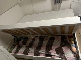 Drevena rozkladaci postel z borovice - 4