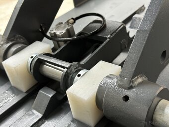 Nůžkový zvedák 3500kg | nový | dph | záruka | - 4