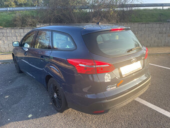 Ford Focus 1,5 - 4