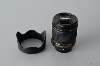 Nikon AF Nikkor 28mm f/1.8 G - 4