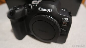 Canon EOS R6 Mark II - 4