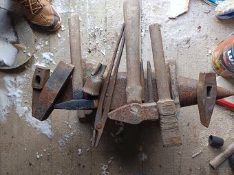 Kovadlina, nářadí, plynová výheň - 4