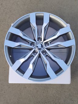 alu kola 5x112 r18 \// 5X112 18 - 4