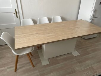 Prodám jídelní stůl + 4 židle - 4