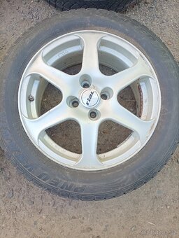 Prodám kola 205/55 R16 - 4