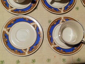 Souprava šálků s podšálky z jemného porcelánu - 4