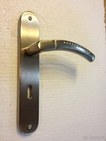 Dveřní klika / kování, stříbrná mat, rozteč 72mm /3ks - 4