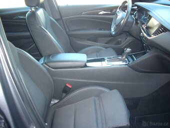 Opel Insignia kombi 2.0L 128kW mod 2022 - 4