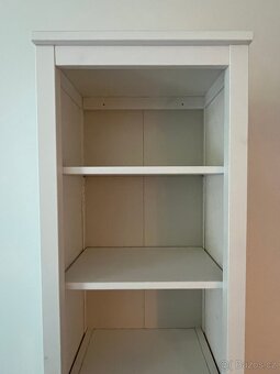 HEMNES Knihovna - 4