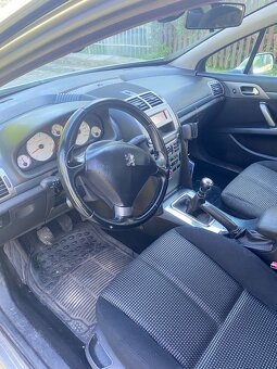 Peugeot 407 - 4