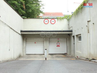 Pronájem garážového stání, 16 m², Praha, ul. Dělnická - 4