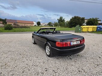 Audi 80 Cabrio 2.6 V6, 110 kW, automat – Youngtimer s duší - 4