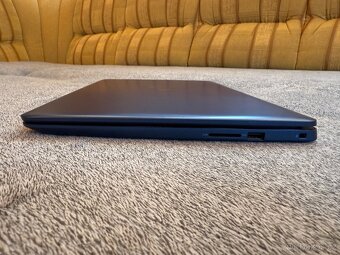 Dell Inspiron 15 - 4