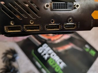 Gigabyte GTX 1070ti - 4