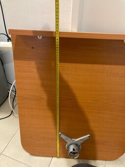 Kancelářský stůl - 4