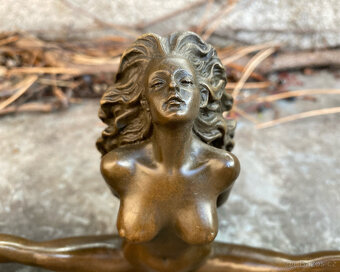 Bronzová socha žena - erotická těžítko akt, bronzová nahá dí - 4