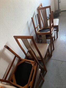 Prodám krásný stůl a 6 židli - 4