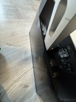 Stolní PC s kompletním příslušenstvím - 4