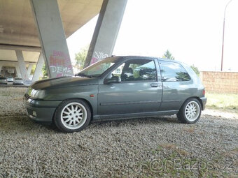 Renault Clio 1.8 16V - 4
