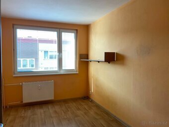 Pronájem prostorného 4+1 po rekonstrukci - 4