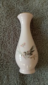 Skleněné a porcelánové vázy a doplňky - 4