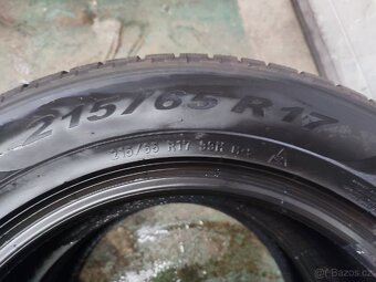 215/65/17 99H ZIMNÍ PIRELLI 2X DOT 3119 - 4