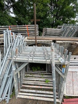 Fasádní lešení 1000m2 - 4
