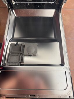 Vestavná myčka BEKO - model BDUN15O30X - 4